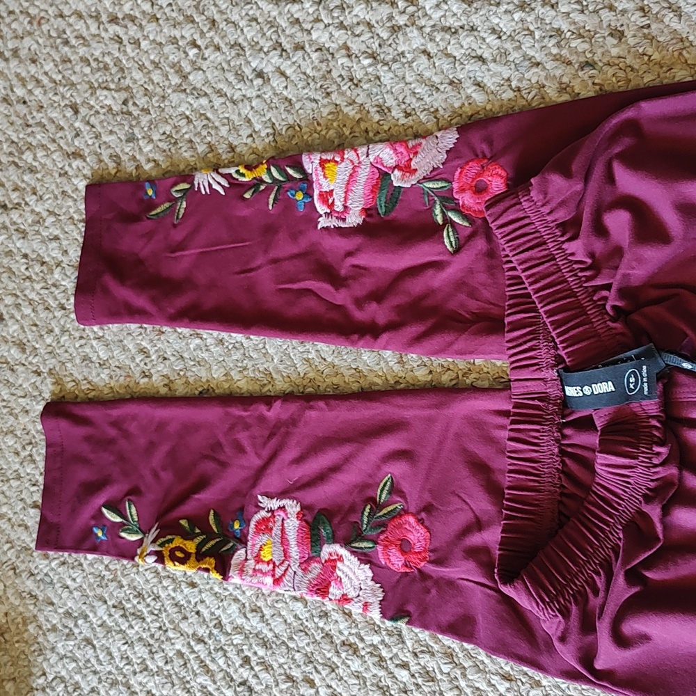Agnes and Dora leggings